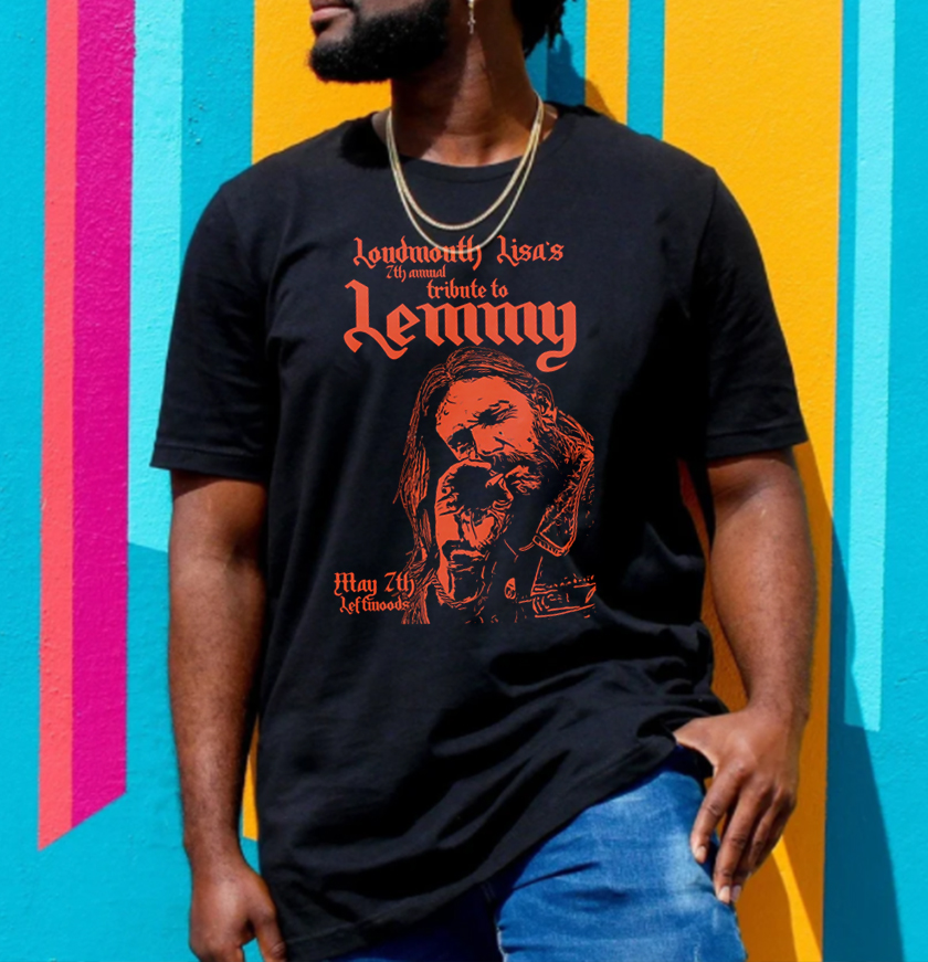 undertøj Hvordan Demon Play 7th Annual Lemmy Tribute orange on black Essential Unisex T-Shirt - Kaiteez