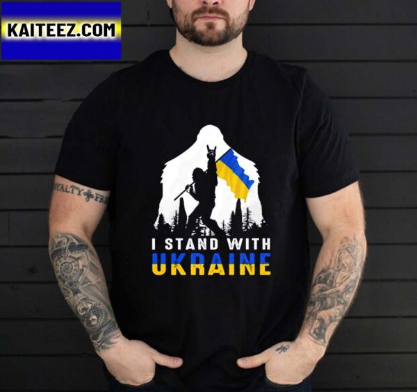 Bigfoot Stand With Ukraine Gifts T-Shirt