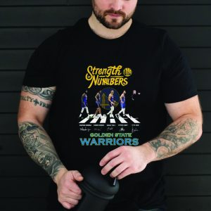 Golden State Warriors strength Numbers Abbey Road Signatures 2022 Unidex t-shirt