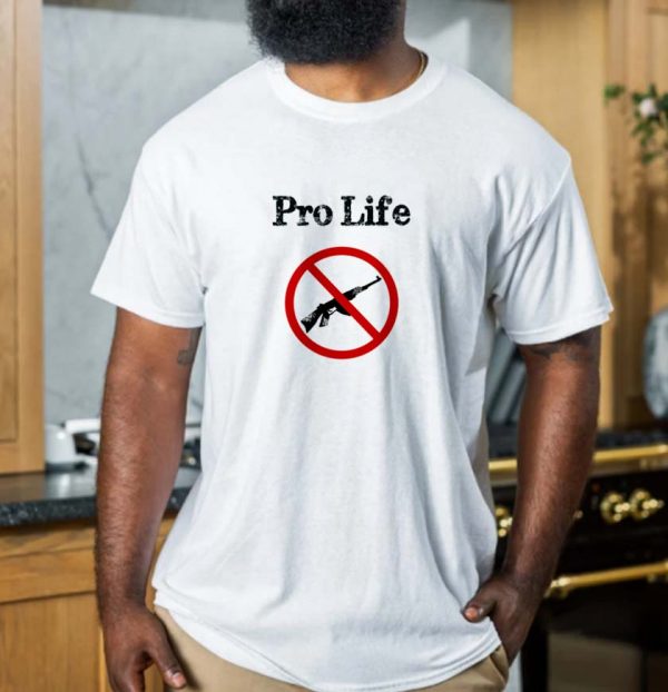 Pro Life NO GUNS Unisex T-shirt