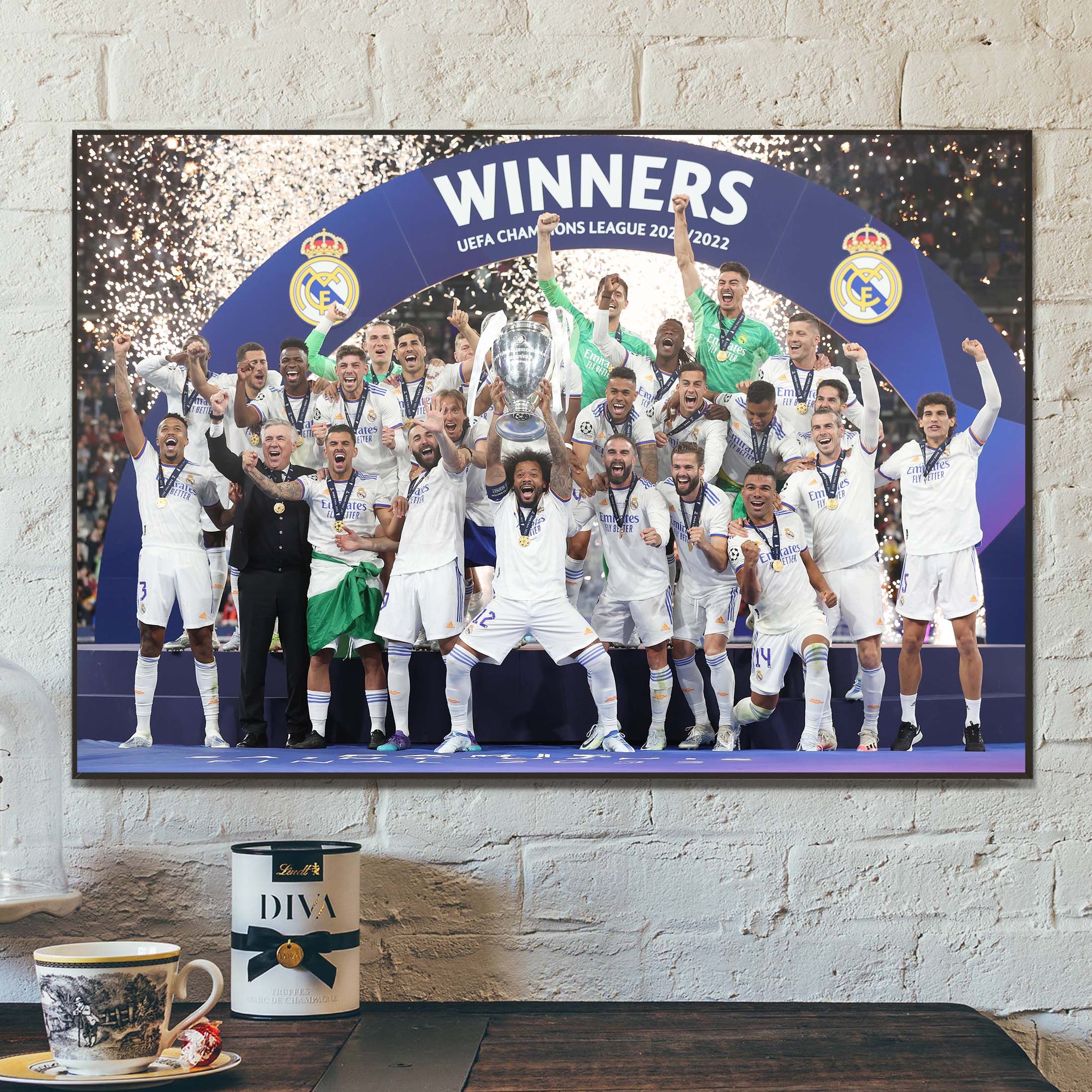 Quadro Real Madrid Escalação Final Champions League (UCL) 2021/2022 -  PlacasFUT