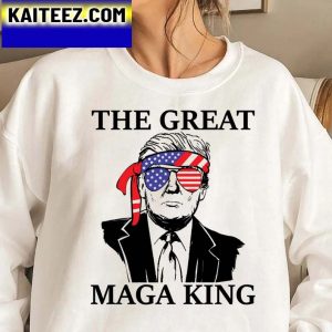 The Great Maga King Donald Trump US Flag Gifts T-Shirt