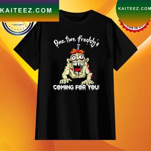 One, two, Freddy’s coming for you zombie halloween T-shirt