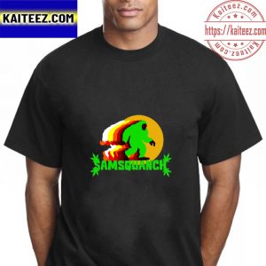 Samsquanch Retro Spotlight Bigfoot Green Vintage T-Shirt
