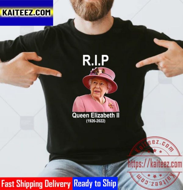 RIP Her Majesty Queen Elizabeth II 1926 2022 At 96 Vintage T-Shirt