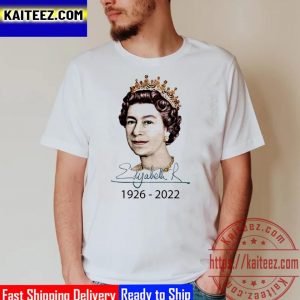 RIP Queen Elizabeth II Queen Of England Signature Thank You 1926 2022 Vintage T-Shirt