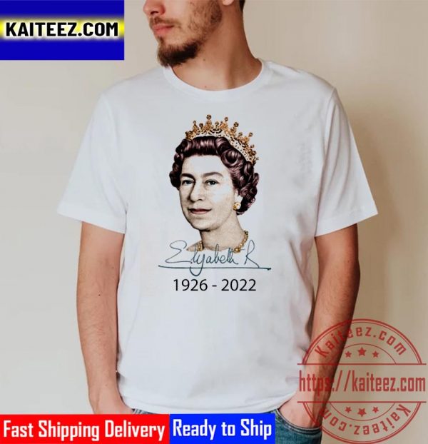 RIP Queen Elizabeth II Queen Of England Signature Thank You 1926 2022 Vintage T-Shirt