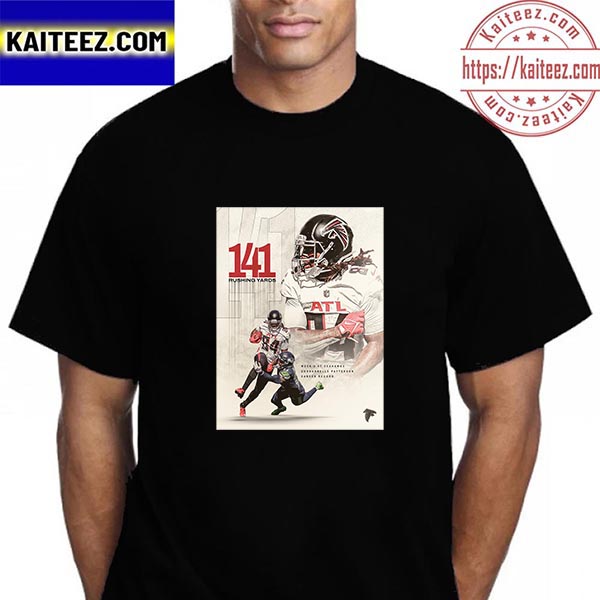 The Atlanta Falcons Cordarrelle Patterson 141 Rushing Yards Vintage T-Shirt