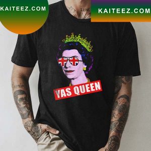 Yas Queen Elizabeth II Sunglasses Her Royal Highness Queen Of England T-shirt