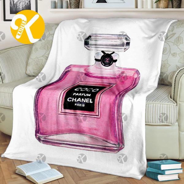 Chanel No.5 Pink Perfume Bottle In White Background Blanket