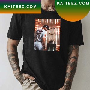 Houston Astros Jose Altuve Number 27 Chasing His Record Fan Gifts T-Shirt