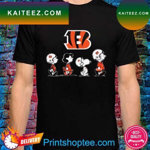 Snoopy and Peanuts cincinnati bengals logo 2022 T-shirt