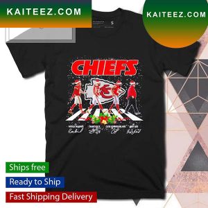 Chiefs Christmas Abbey Road Patrick Mahomes Travis Kelce Clyde Edwardshelaire Andy Reid signatures T-shirt