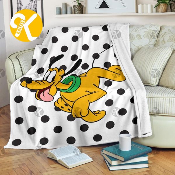 Disney Cute Pluto Running In White And Dot Christmas Throw Blanket