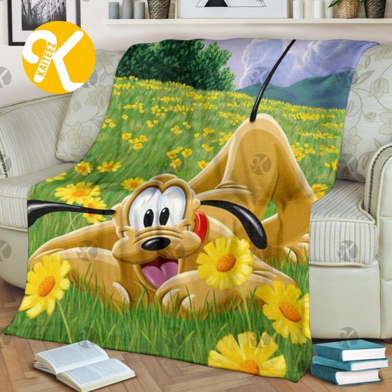 Disney Flower And Pluto Playing Christmas Throw Blanket Kaiteez
