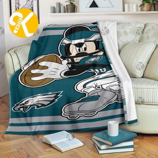 Mickey Mouse Philadelphia Eagles NFL Team Football With Eagle Logo In Green Christmas Throw Fleece Blanket