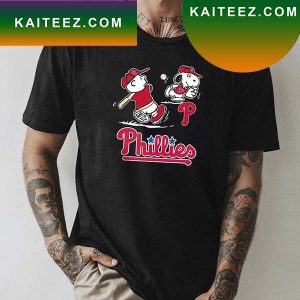 Peanuts Charlie Brown And Snoopy Playing Baseball Philadelphia Phillies Fan Gifts T-Shirt