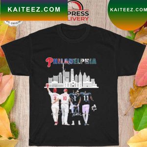 Philadelphia skyline Philadelphia Phillies and Philadelphia Eagles signatures 2022 T-shirt