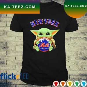 Baby Yoda hug New York Mets logo 2022 T-shirt