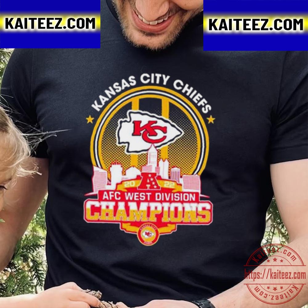 Kansas City Chiefs 2022 AFC West Division Champions Matchup Skyline Vintage  T-Shirt - Kaiteez