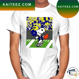 Michigan Wolverines Snoopy Wearing Maize and Blue T-Shirt