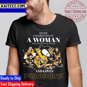 Never Underestimate A Woman Who Understands Hockey And Loves Pittsburgh Penguins Signatures Vintage T-Shirt