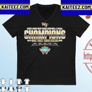 Wake Forest University Football 2022 Gasparilla Bowl Champions Vintage T-Shirt