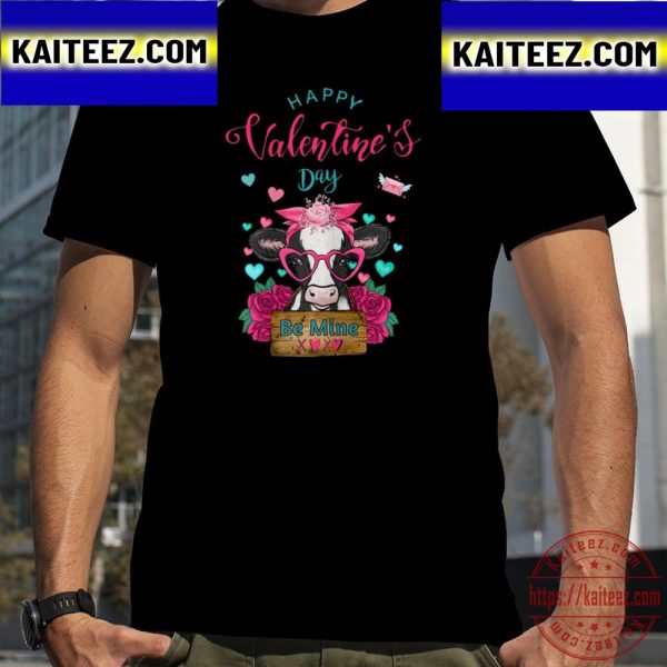 Womens Cow Valentine Funny Cow Valentines Day Be Mine Cow Lover Vintage T-Shirt