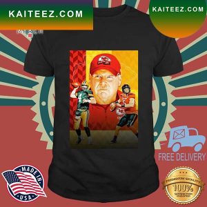 In Patrick Mahomes Andy Reid Saw A Version Of Brett Favre Eagles Vs Kansas T-Shirt