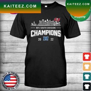 Official Tampa Bay Buccaneers team skyline NFC South Division Champions 2022 T-shirt