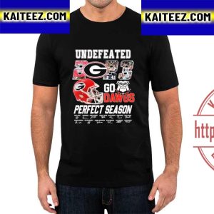 Undefeated 2022 Go Dawgs Perfect Season Signatures Vintage T-Shirt