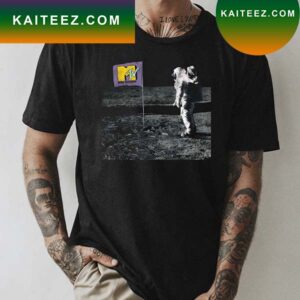 MTV Man On The Moon Flag Logo Classic T-Shirt