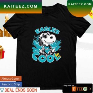 Snoopy Philadelphia Eagles cool T-shirt