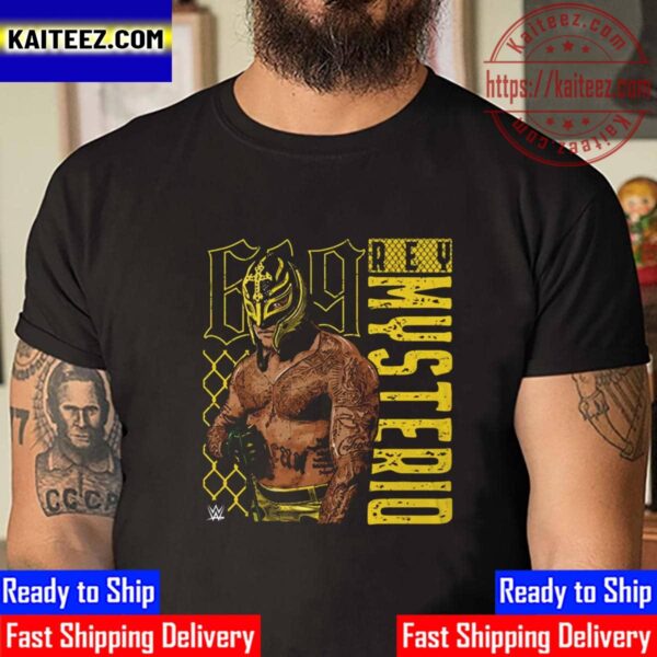 Rey Mysterio Pose Vintage T-Shirt