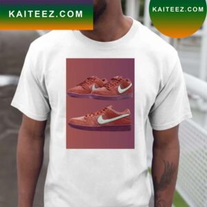 New Mystic Red Suede Nike SB Dunk Lows T-shirt