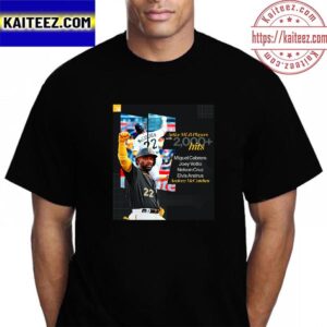 Andrew McCutchen Active MLB Players Hits Leaders With 2000 Hits Vintage T-Shirt