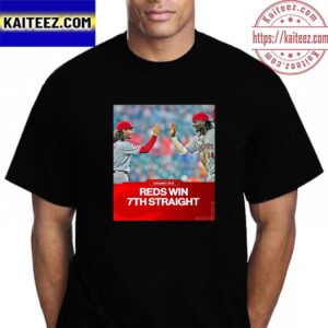 Cincinnati Reds Win 7th Straight Vintage T-Shirt
