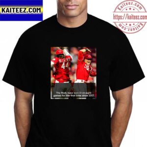The Reds Rally For Their 11th Straight Win Vintage T-Shirt