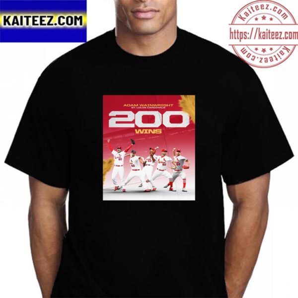 St Louis Cardinals Adam Wainwright 200 Career Wins In MLB Vintage T-Shirt