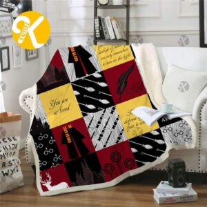 Harry Potter Signature Things In Checker Board Sherpa Throw Blanket