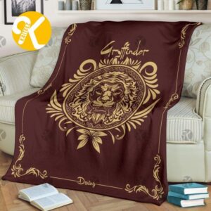 Harry Potter Vintage Gryffindor Golden Lion Badge In Maroon Sherpa Throw Blanket