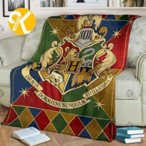 Harry Potter Vintage Hogwarts Badges Colorful Knight Pattern Vibe Throw Fleece Blanket