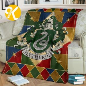 Harry Potter Vintage Slytherin Badges Colorful Knight Pattern Vibe Throw Fleece Blanket