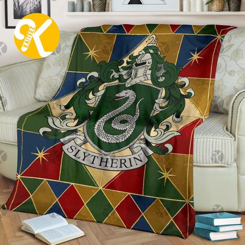 Harry Potter Vintage Slytherin Badges Colorful Knight Pattern Vibe Throw Fleece Blanket