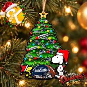 Snoopy Peanuts x Seattle Seahawks Christmas Ornament Xmas Tree Decorations